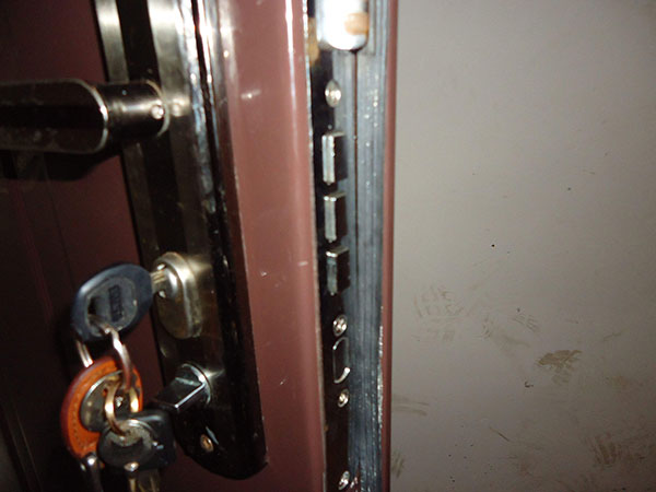 安顺防盗门换锁芯注意事项