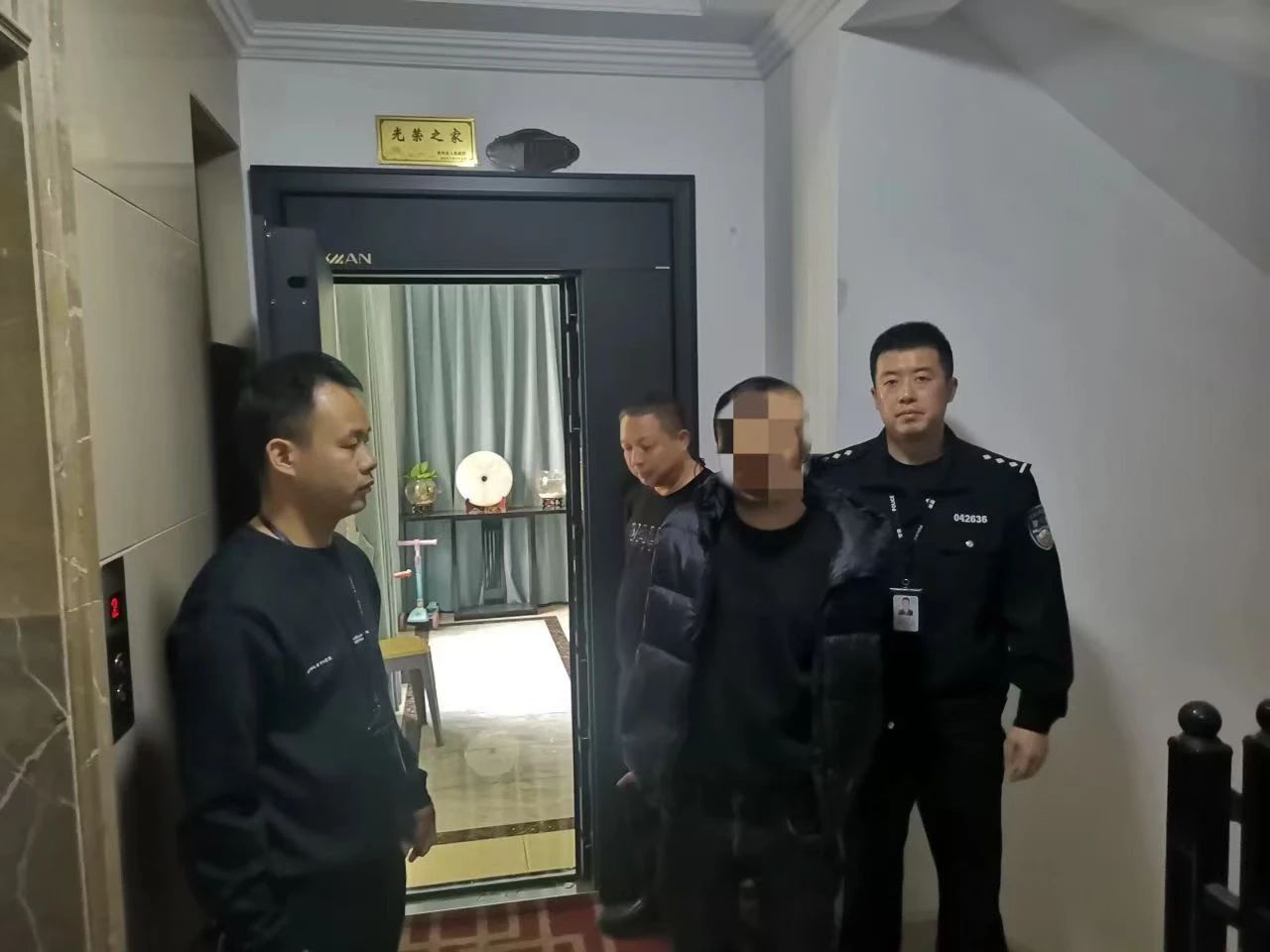 安顺全副伪装仍被识别！双龙公安成功抓获一名撬锁盗窃嫌疑人